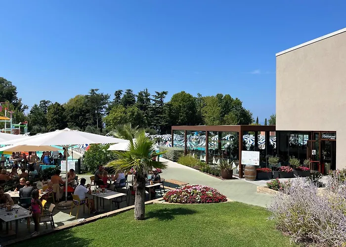 Sisan Family Resort
