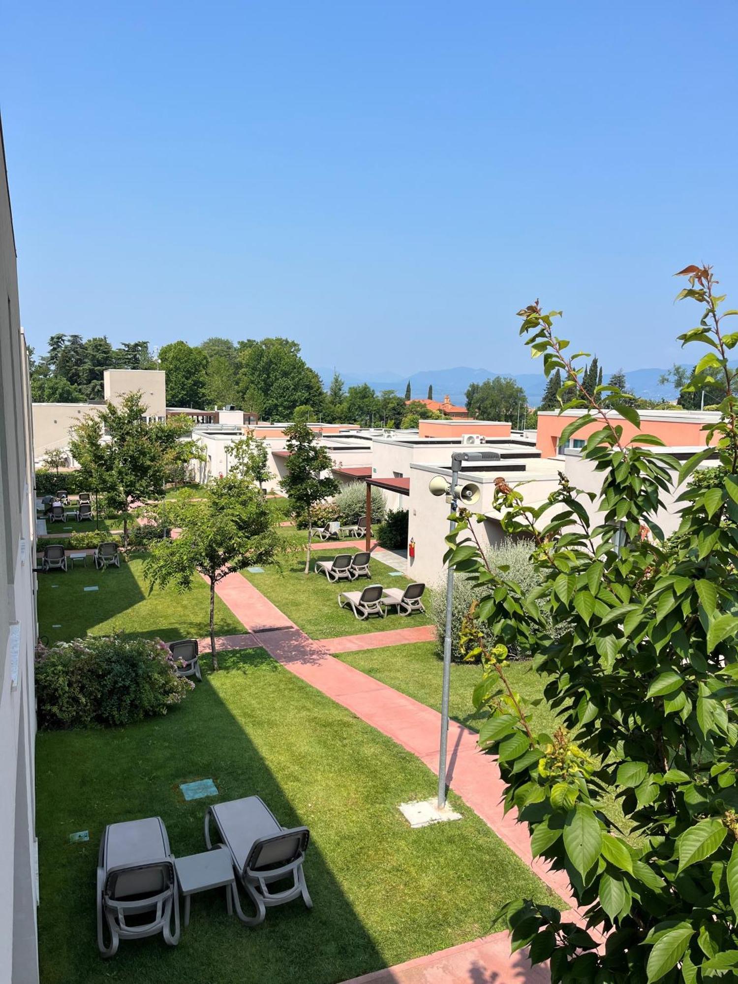 Sisan Family Resort 4*
